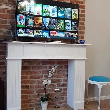 Happy 15 Basen & Kort Tenisowy, Ochrona 24h Apartment *