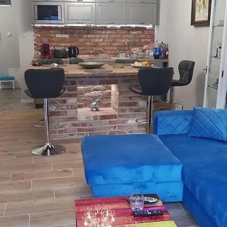 Apartment Happy 15 Basen & Kort Tenisowy, Ochrona 24h