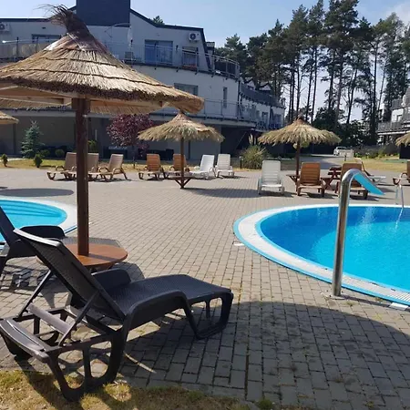 Happy 15 Basen & Kort Tenisowy, Ochrona 24h Apartment *