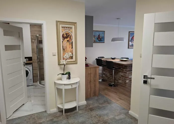 Apartmán Happy 15 Basen & Kort Tenisowy, Ochrona 24h Pobierowo